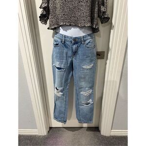 GAP sexy boyfriend blue jeans weathered style patch accents ladies SZ 2 comforta